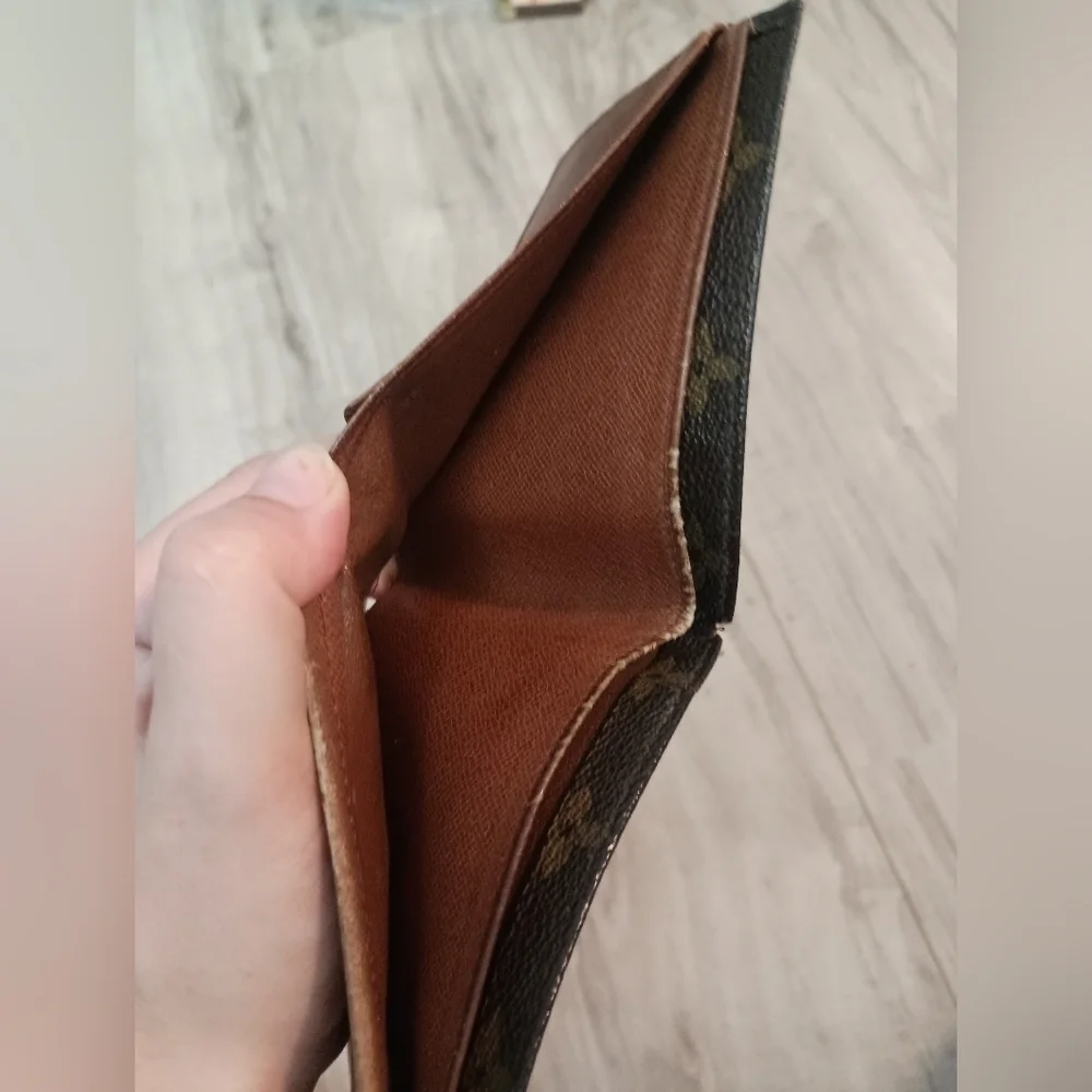 Authentic LOUIS VUITTON Monogram Porte Billet Carte Credit Marco